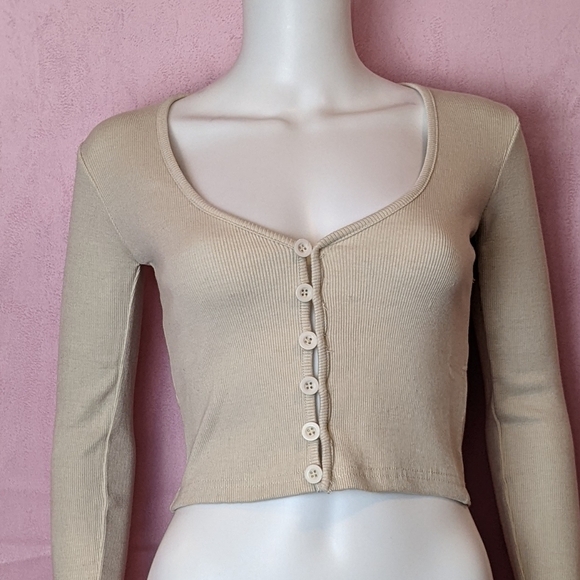 Daisy Street Dolls Kill Neutral Button Up Ribbed Knit Long Sleeve Crop Top - Picture 1 of 8